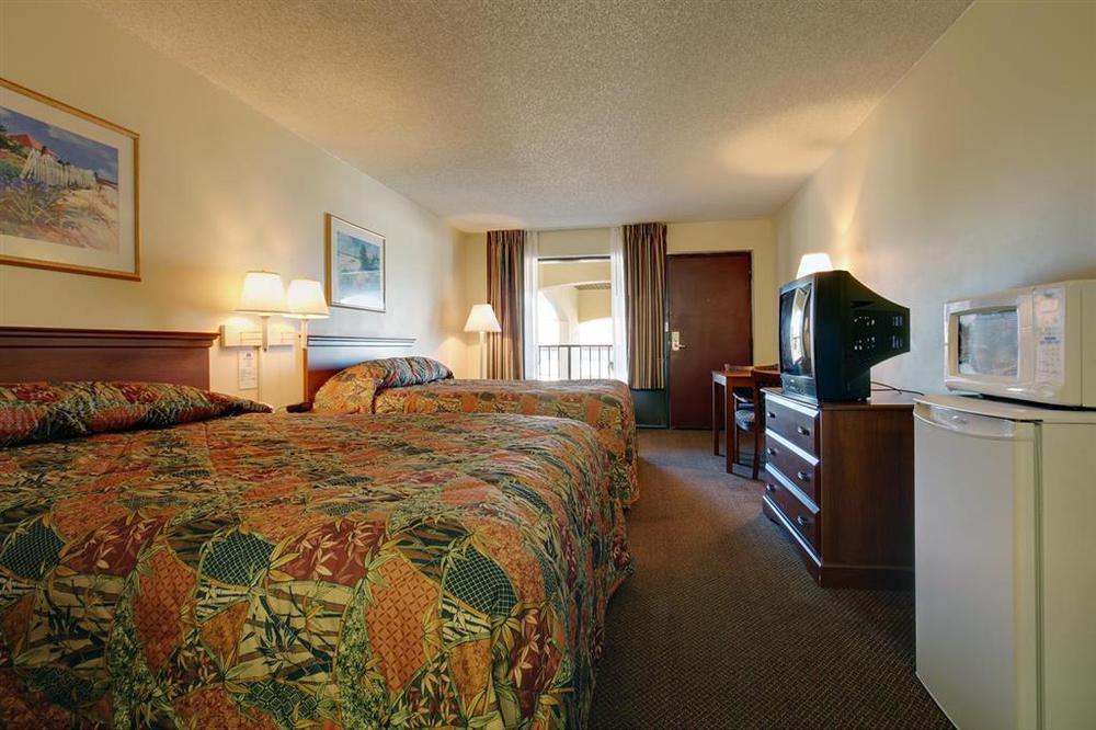 Americas Best Value Inn Ocean Inn St. Augustine Beach Rum bild